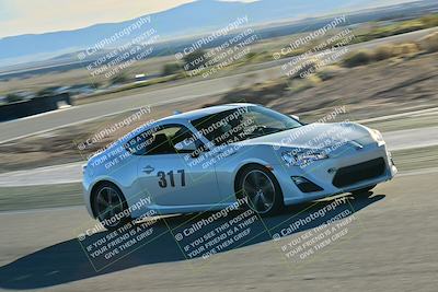 media/Dec-13-2025-Extreme Speed (Sat) [[d129ecb0b9]]/Beginner/Session 3 (Turn 5)/